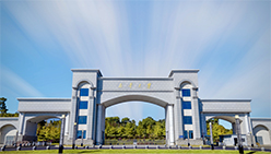 365英国上市公司