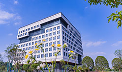 365英国上市公司