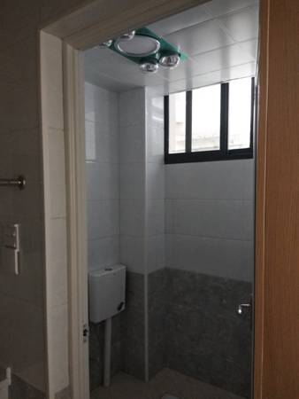 365英国上市公司