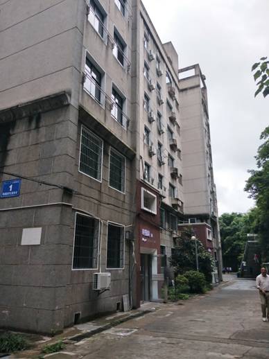 365英国上市公司